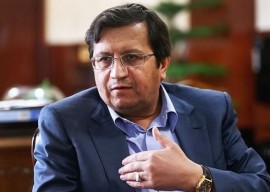 انتقاد تند یک نماینده از همتی بهخاطر اختلال دوهفتهای بانکها/ درد اصلی، هک شدن سرورها نیست؛ هک شدن تفکر مدیران و مسئولانی چون شما است/ تاوان این توهمات را نباید کسبوکارها بدهند